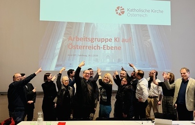 Beim ersten Treffen der KI-Arbeitsgruppe wurden unter anderem bisherige Erfahrungen ausgetauscht.