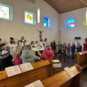 Den Beginn ihrer Erstkommunionvorbereitung feiern